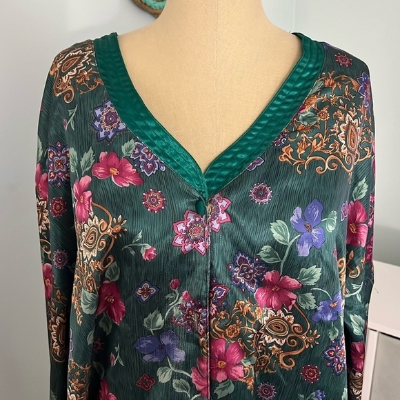 Kathryn Vintage Button Silky Satin Sleeping Shirt - Picture 2 of 6